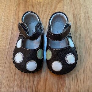 Pediped brown leather polkadot Mary Jane crib shoes, size 0-6 months soft sole
